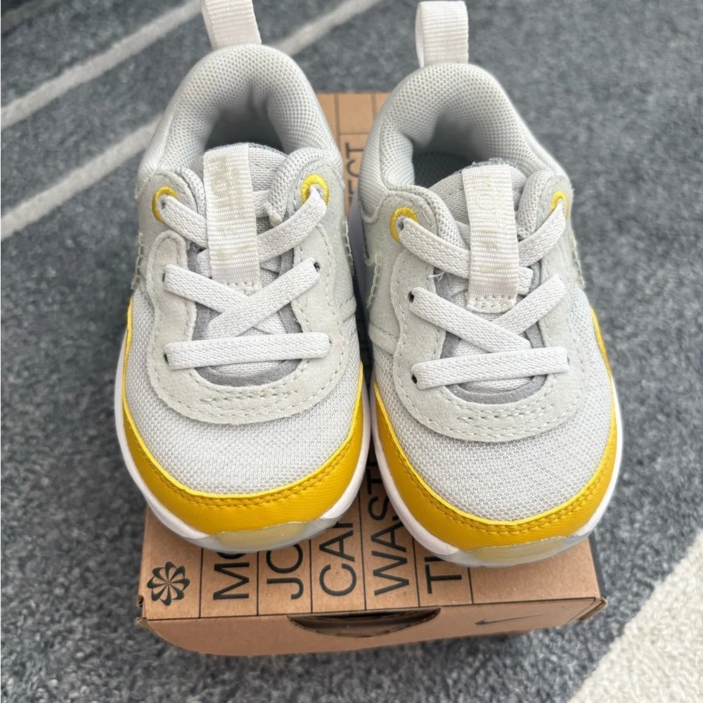 Nike Air Max Motif Toddler Size 4